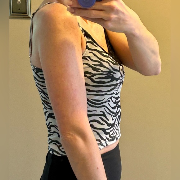 Hollister Animal Print Lace Trim Mesh Cami - Picture 2 of 9